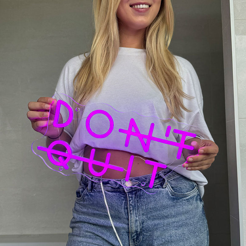 Sinal de néon Don't Quit