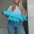 Sinal de néon Who Dares, Wins