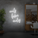 Sinal de néon nails before males